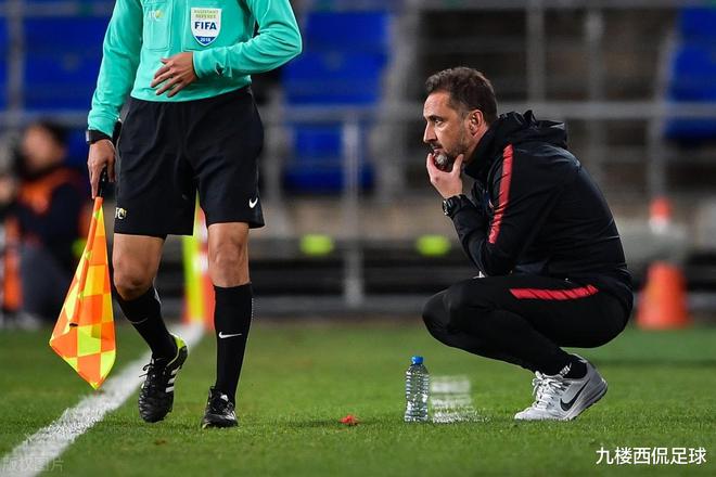 中超本土教练vs外籍教练战术风格对比 