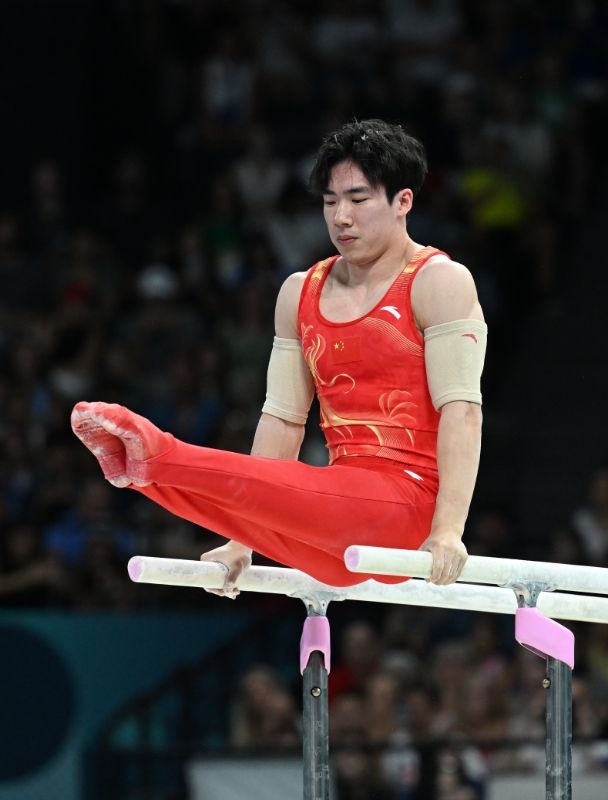 开云体育网站入口-体操世界冠军的台前幕后 