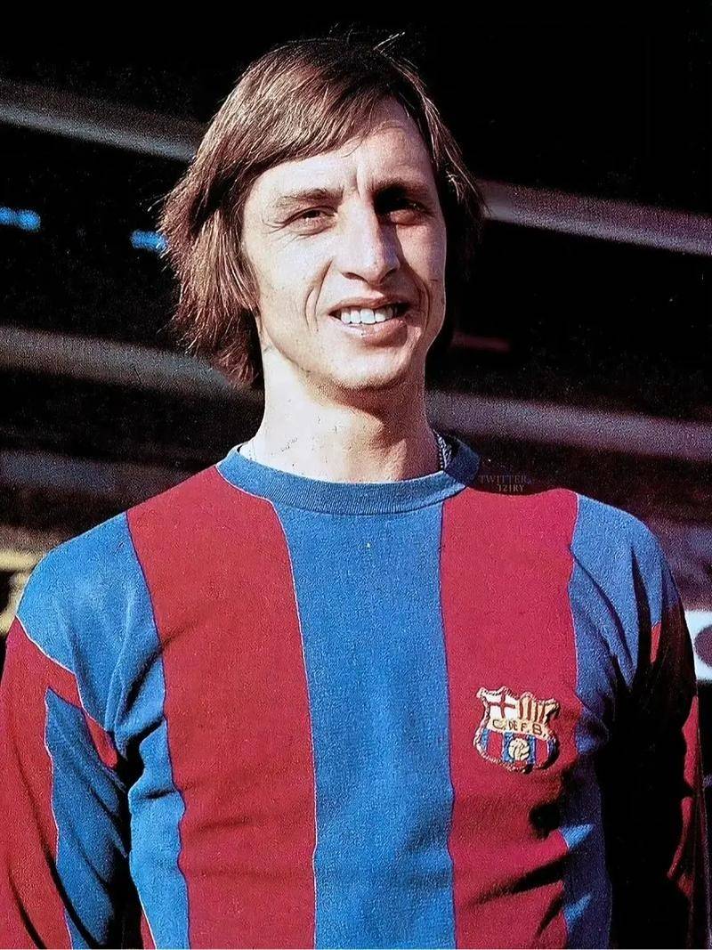 开云体育在线登入-关于克鲁伊夫：全攻全守的足球哲人的信息