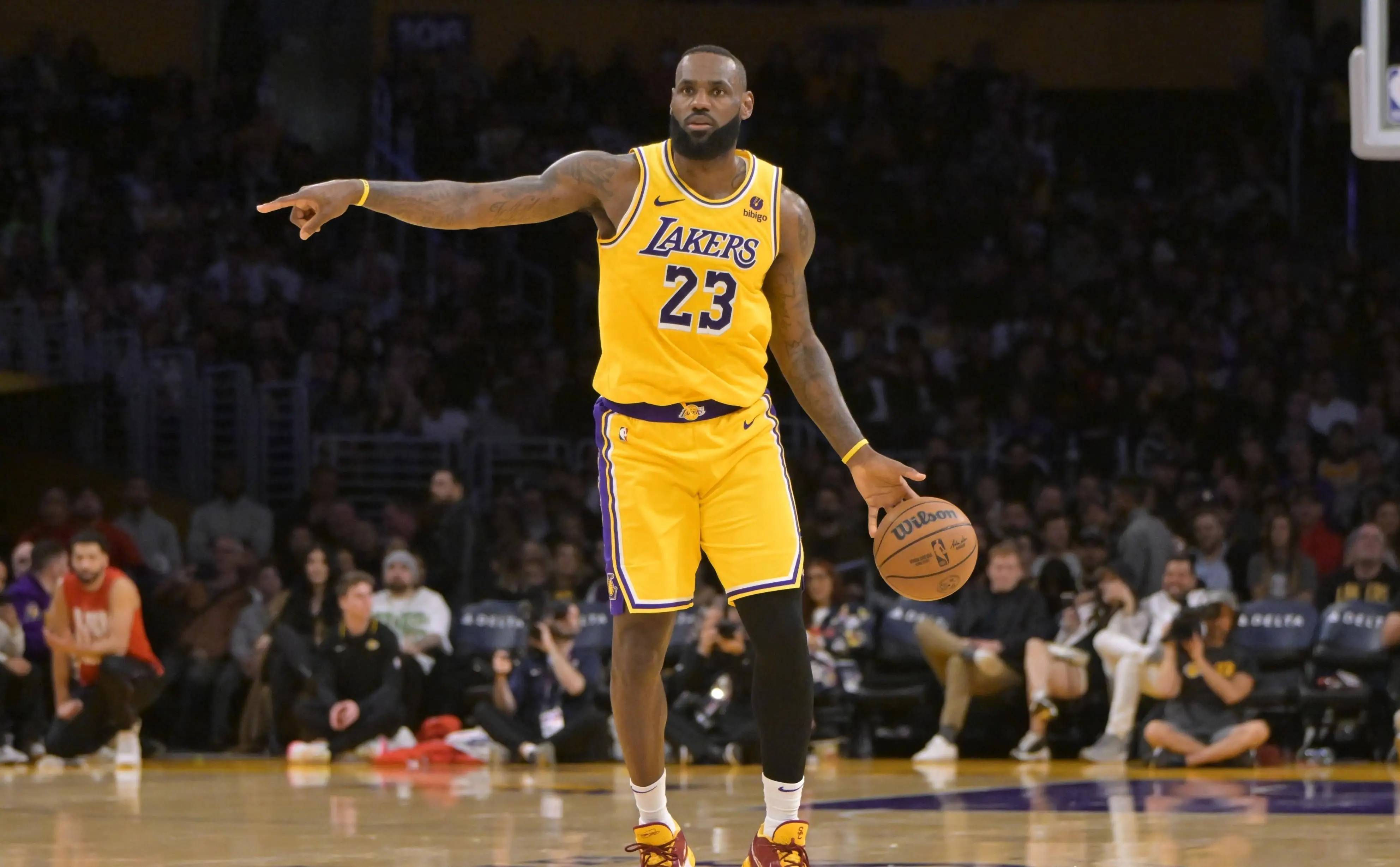 开云体育官网-包含湖人新援首秀表现抢眼，替补阵容焕然一新的词条