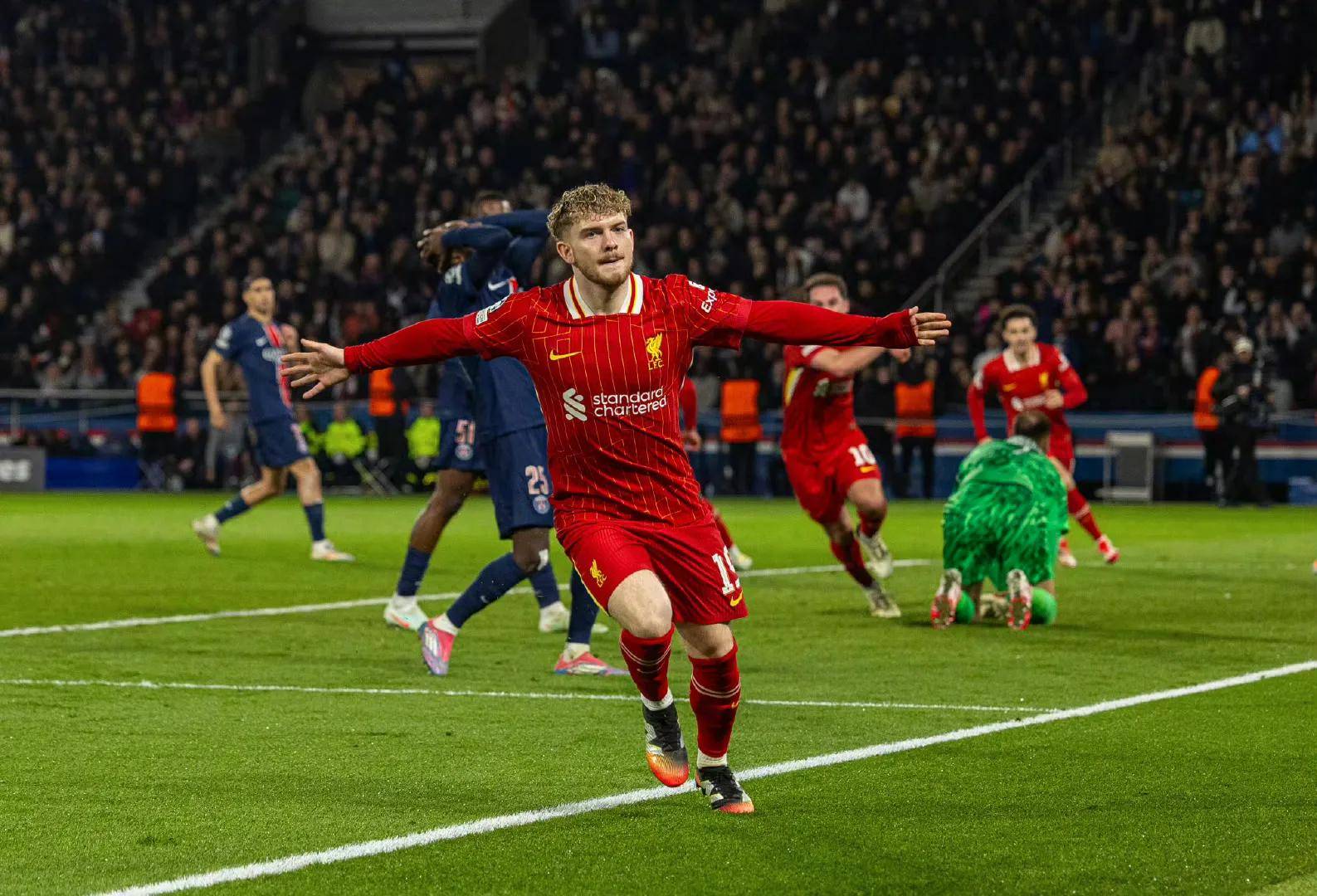 开云体育官网-伊斯坦布尔之夜：利物浦的欧冠神话 