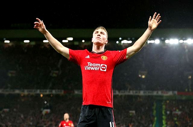 开云体育在线登入-包含曼联冬季清洗名单曝光：6人或将离队的词条