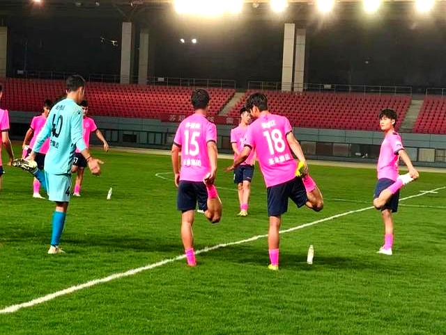 球员训练日常曝光:他们也很拼!的简单介绍 球员训练日常曝光:他们也很拼!的简单介绍