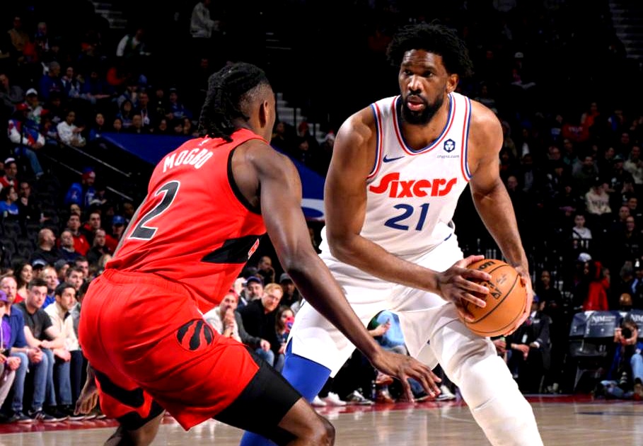 恩比德状态神勇,夺MVP呼声高涨 恩比德状态神勇,夺MVP呼声高涨