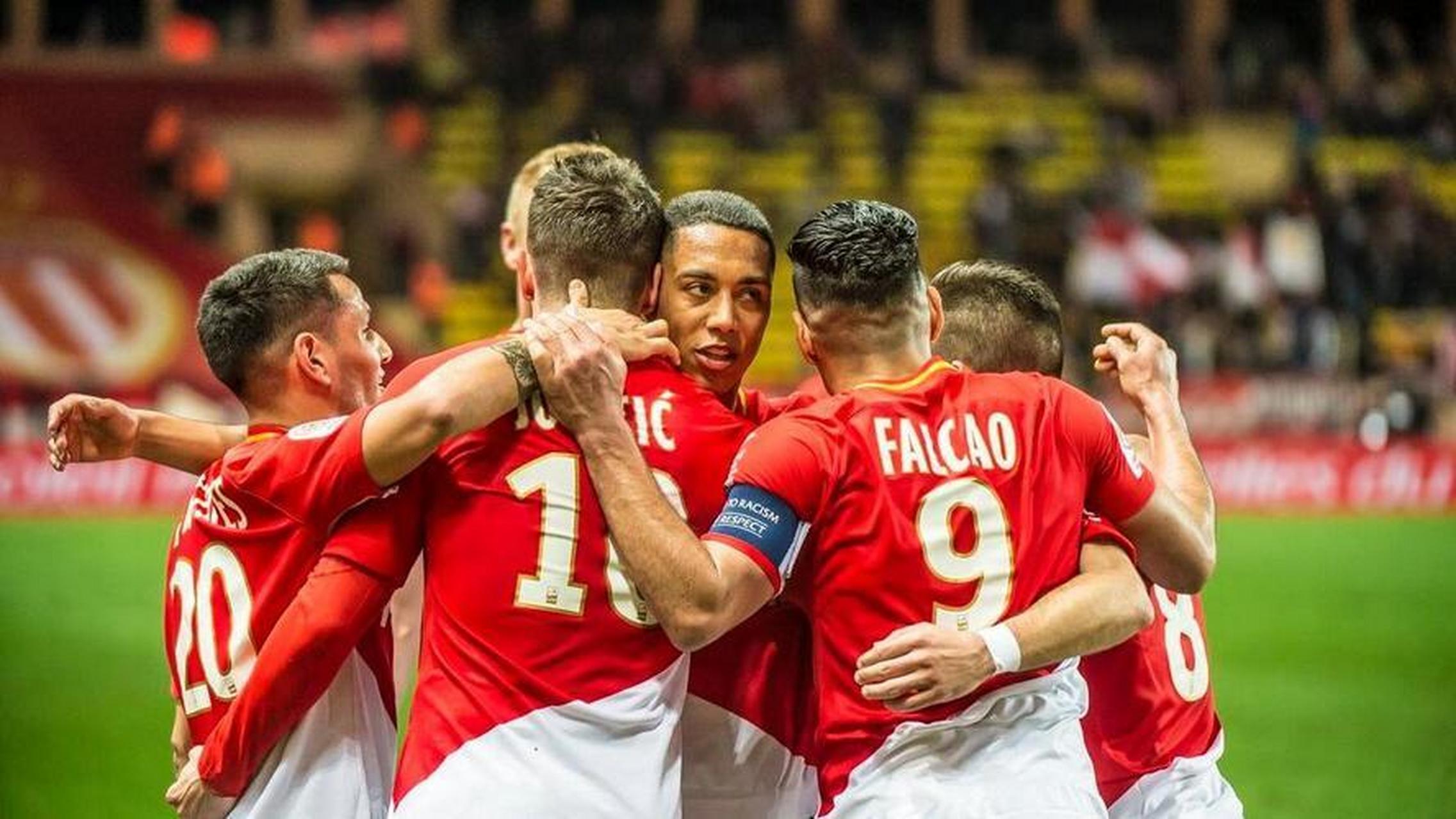 包含法甲最具观赏性球队TOP3的词条