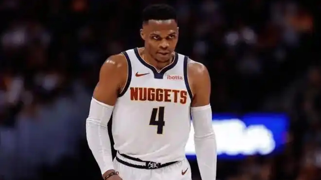 威少底薪加盟争冠队，最后一搏总冠军的简单介绍