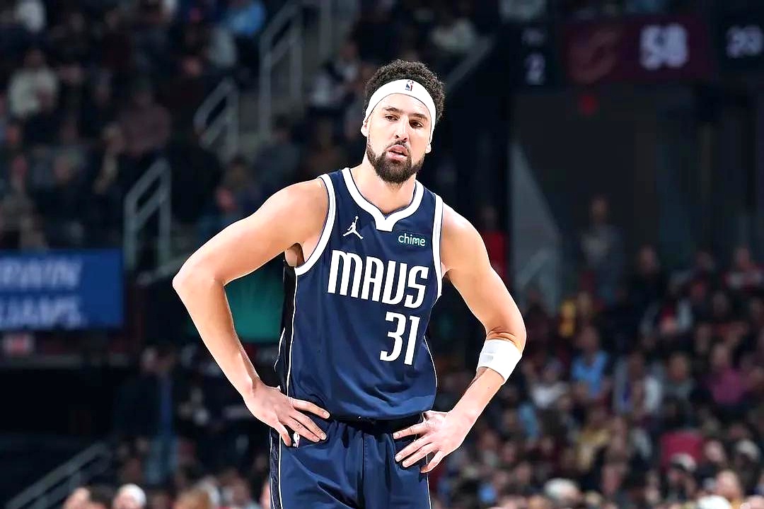 关于克莱汤普森：我愿意降薪留队的信息